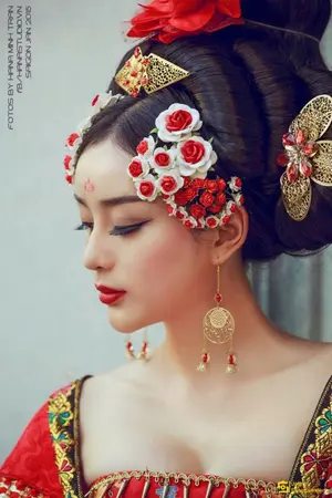 ปกนิยาย หนานลี่จิ่น (หงส์พ่ายรัก )