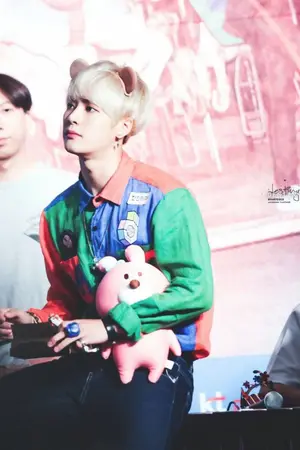 ปกนิยาย สโนวไวท์ที่ไม่ได้แต่งงานกับเจ้าชาย [MARKSON]