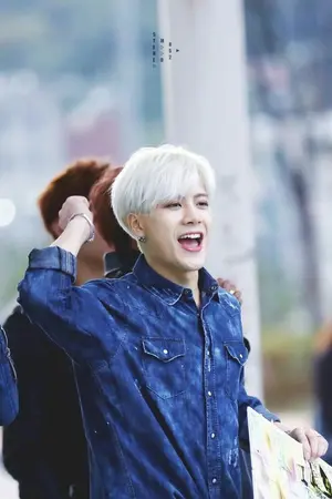 ปกนิยาย MISTAKE ความผิดของใคร [MARK x JACKSON]