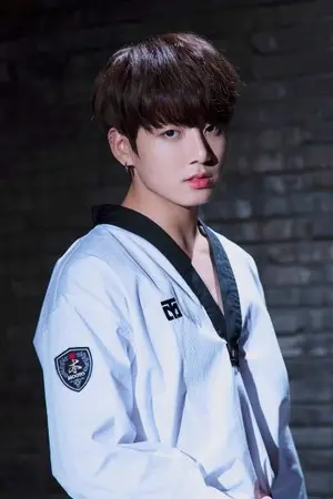 ปกนิยาย Never walk alone [JUNGKOOK x YOU]