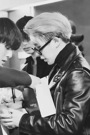 ปกนิยาย ( Fic Monsta X ) who are you? #hoky