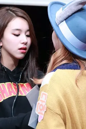 ปกนิยาย [ TWICE ] ก็ยังคิดถึง ( Dahyun X Chaeyoung ) #ฟิคหมอดุ๊บแชง #ดุ๊บแชงรักใสๆหัวใจลูกทุ่ง