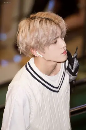 ปกนิยาย Blueming รักข้ามห้อง