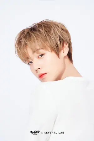 ปกนิยาย [END] มนตราสาวเวนิต : She's from Vanitt