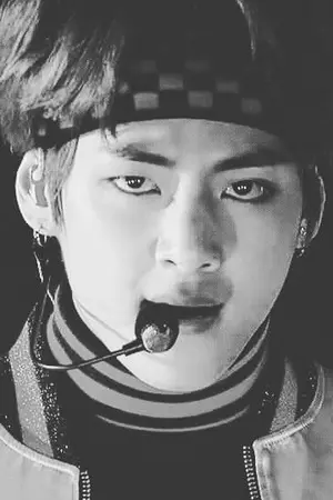 ปกนิยาย รุ่นพี่ Senior Vkook 13+ ( psychosis)โรคจิต