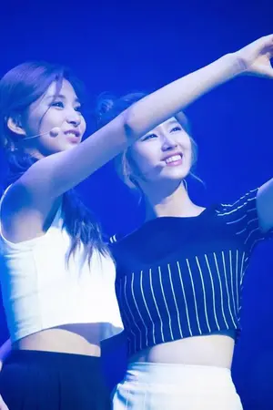 ปกนิยาย [TWICE][FIC]-SATZU-ใช้ความรู้สึกอยู่เหนือความคิด