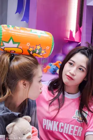 ปกนิยาย อยากเป็นมากกว่าเพื่อน แจนแก้ว