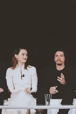 ปกนิยาย [Star wars AU Fanfiction] Can't Get Rid Of Me (Kylo x Rey)