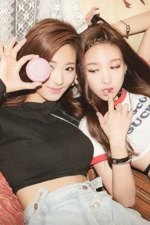 ปกนิยาย [ TWICE ] My devil รักนะยัยตัวร้าย [ NATZU ]
