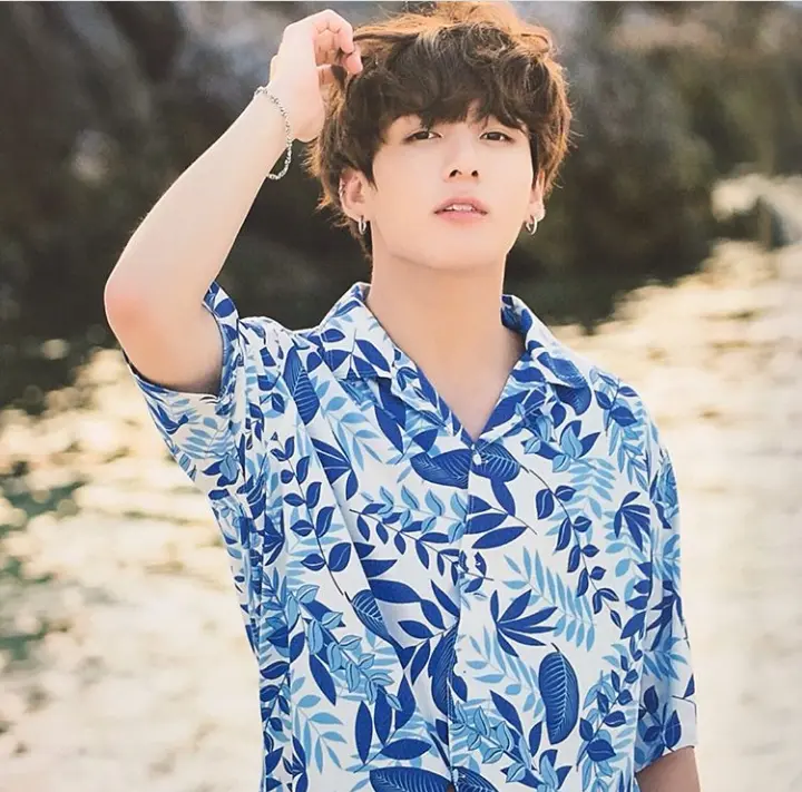 นิยาย BTS x YOU Playing with fire Writer