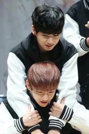 ปกนิยาย ผมแอบชอบฮยองครับ