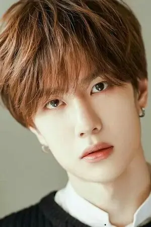 ปกนิยาย motorlove รับรักนักซิ่งรถ | yibo x xiaozhan