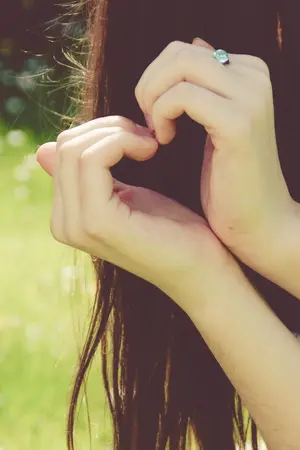 ปกนิยาย หัวใจ...อยากให้คุณดูแล (yuri)