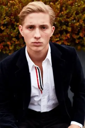 ปกนิยาย ทรามสวาท