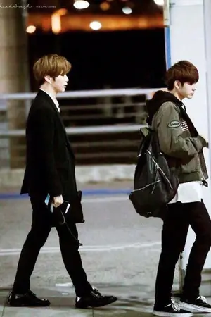 ปกนิยาย HALF MOON | KANG DANIEL x ONG SEONGWOO