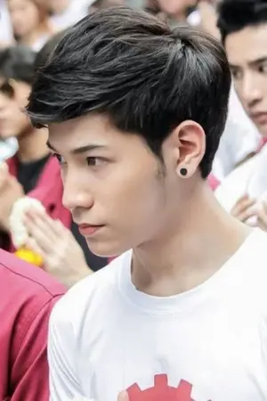 ปกนิยาย รู้ไหมว่าชอบครูอยู่