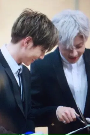 ปกนิยาย `TOUCH สัมผัส ผิดจุด MARKBAM {GOT7}♡