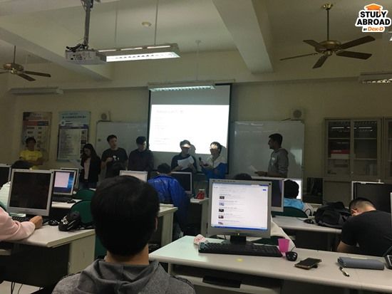 บรรยากาศในคลาส Computer Scicence แล็บคือห้องคอมพ์ฯ