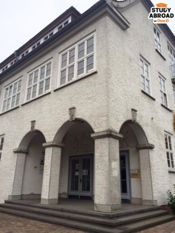 บรรยากาศที่โรงเรียนมัธยม Oberschule Westercelle