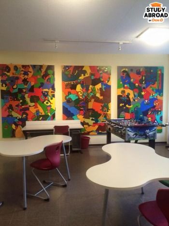 บรรยากาศที่โรงเรียนมัธยม Oberschule Westercelle