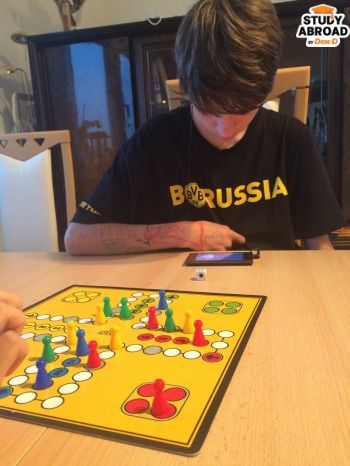 กิจกรรมยามว่างกับลูกชายโฮสต์