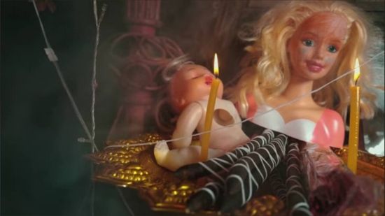 พร็อปส์สำนักหมอผี (ตุ๊กตาบาร์บี้ก็มา~~~~)