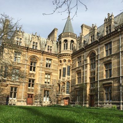 Cr.  www.applytocambridge.com