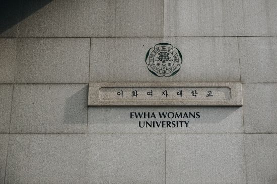 Photo by Pond Juprasong on Unsplash