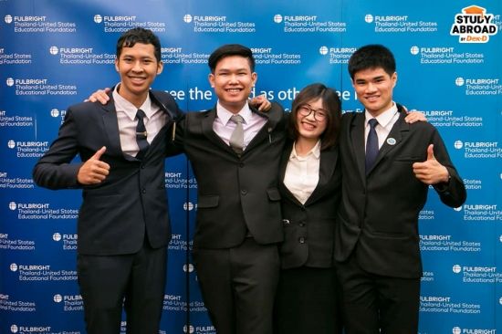 Fulbright Orientation รุ่น 2019 จาก 4 วิทยาลัย  เดินทางกันมายาวนานมากกก :)