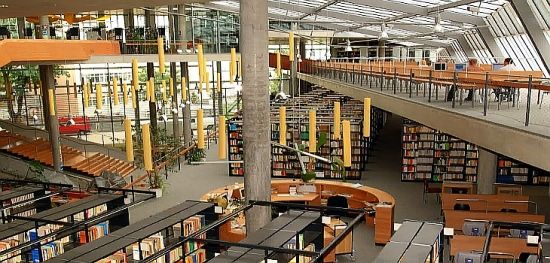 ห้องสมุด OVGU (อลังมากกก)