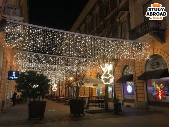 ทางเข้าหอพัก