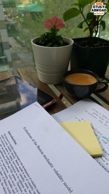 (นอกจาการเรียนที่ปรับเป็นรูปแแบออนไลน์แล้ว การสอบก็เปลี่ยนเป็นการสอบออนไลน์ด้วย ส่วนมากจะเป็นการสอบออนไลน์ 24 ชม. บางวิชาเป็นการสอบแบบ 2-3 ชั่วโมง หรือบางวิชาอาจจะมีการปรับเปลี่ยนจากการสอบเป็นการส่ง Coursework แทน)