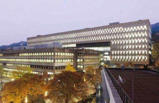 Seoul National University Library