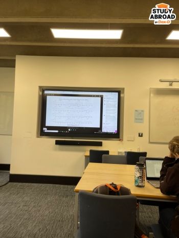 Cr.  Kasidesh Somboonkittichai