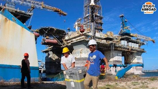 ภูตอนออกสำรวจ