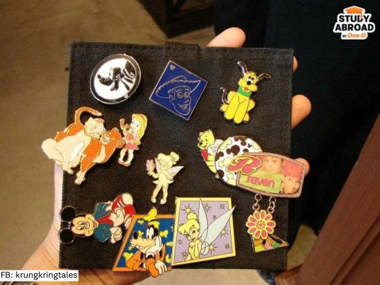 แป้นสะสม pin (ตอนนั้นฮิตมากก&nbsp; เกสต์จะดูว่าเรามี pin ที่อยากได้มั้ย แล้วขอแลกกับเรา)