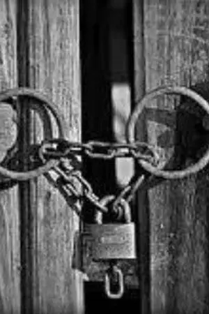 ปกนิยาย โรงเรียนเขย่าขวัญ