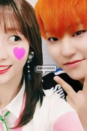 ปกนิยาย SEVENTEEN X TWICE ตกหลุมรักยัยลูกพีช (MOSHI)