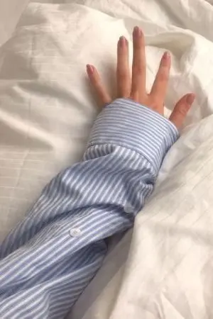 ปกนิยาย ตื่นมาอีกทีก็กลายเป็นคนสวยขาไปแล้ว