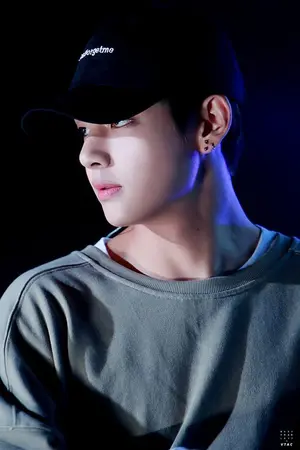 ปกนิยาย BTS x YOU [TAEHYUNG] || Badboy&His lover