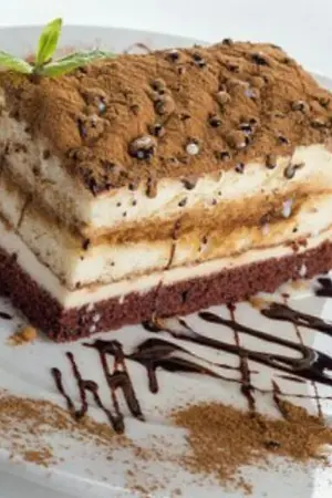 ปกนิยาย รักนึ้ขอจีบปาร์ตีชีเเอร์ [bamyug]