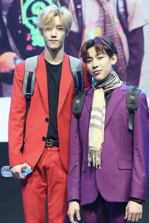 ปกนิยาย school markbam