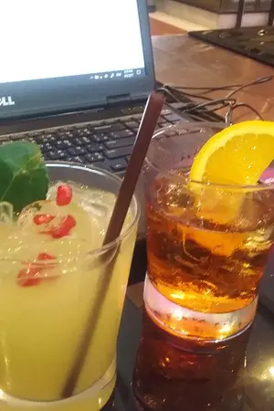 ปกนิยาย คนพิเศษของพี่ (ตอน3) : ขอเพียงได้อยู่ข้าง ๆ : เป๊กทอม