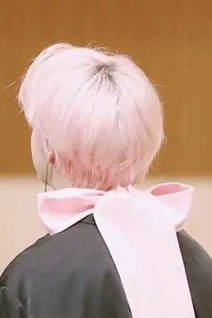 ปกนิยาย オオカミ หมาป่าอะไรสีชมพู