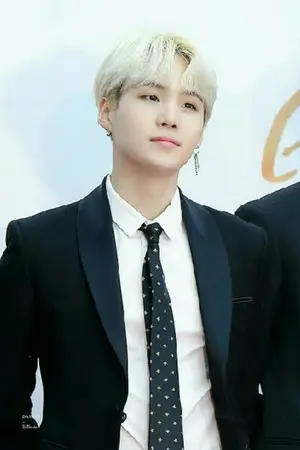 ปกนิยาย [suga x you ] [bts x bts ] Catchy love รักลวงหลอกของนายเกเร