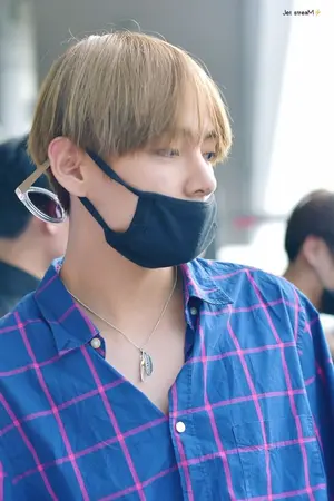 ปกนิยาย bts x you Kim taehyung