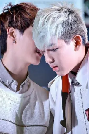 ปกนิยาย หนุ่มฮอตดันเป็นหนุ่มวาย