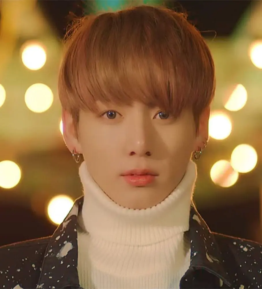 นิยาย [BTS x YOU] Desolate Writer