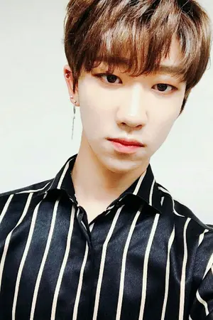 ปกนิยาย SEVENTEEN. X You  ลูกสาวมาเฟียกับอดีตแฟนเก่า......