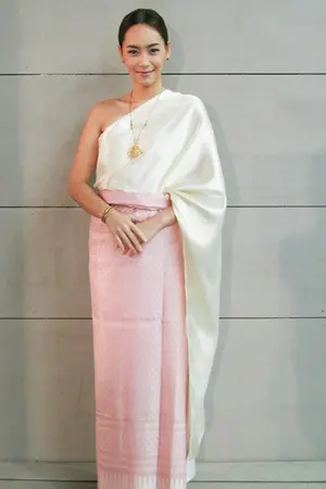 ปกนิยาย เรือนพิศวาส <บีคริส>